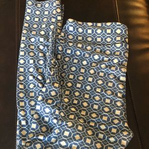 TC LULAROE LEGGINGS EUC
